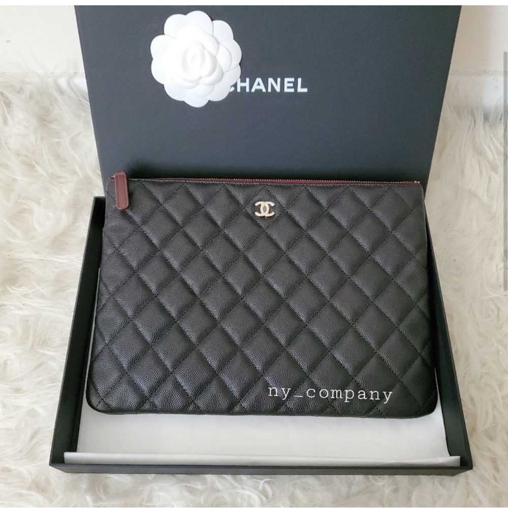 Chanel Classic O Case Medium Caviar Leather Clutch